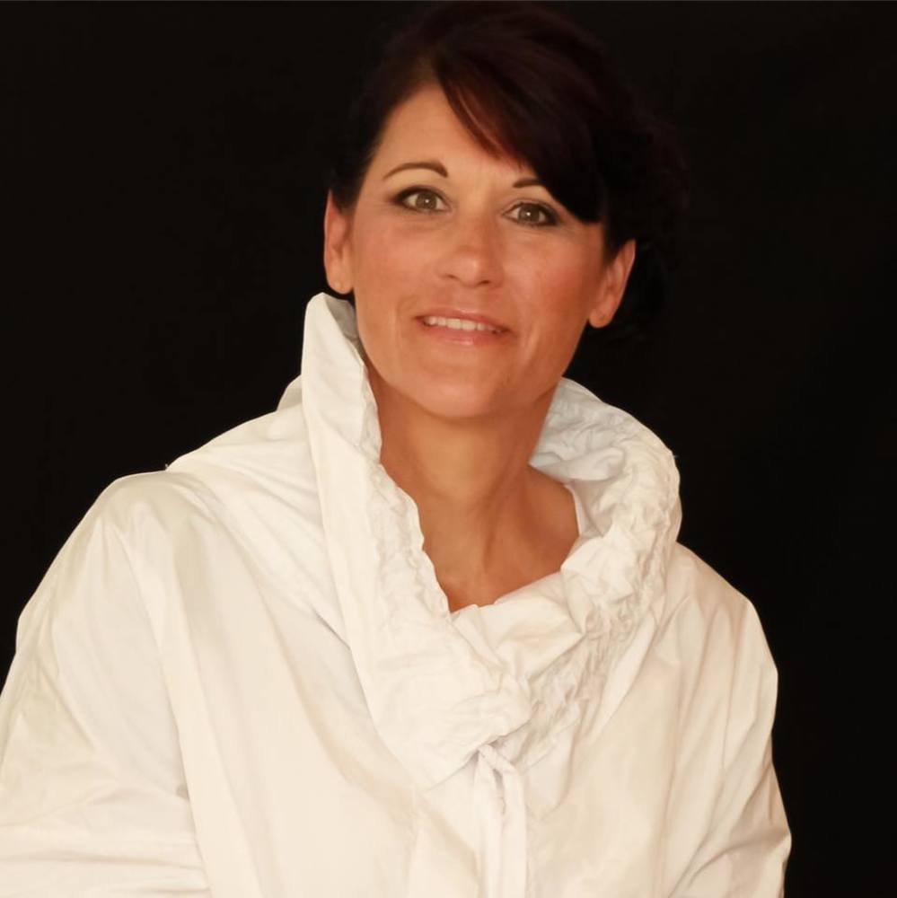 Meet your Posher, Claudia